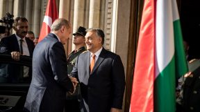 Erdogan in Budapest: standard “Orbánian” diplomacy